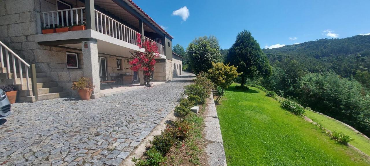 Casas Da Tapada Briteiros Casa Das Cortes غيمارايش المظهر الخارجي الصورة